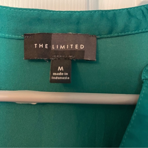 The Limited satin blouse Size Medium M - Picture 2 of 3